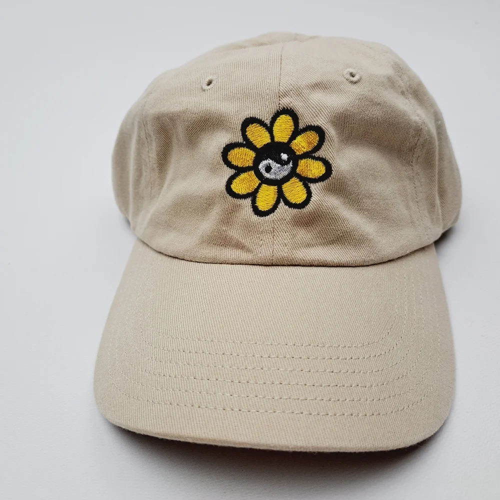Yin Yang Flower Embroidered Relaxed Cotton Hat Cap Beige Adjusta…